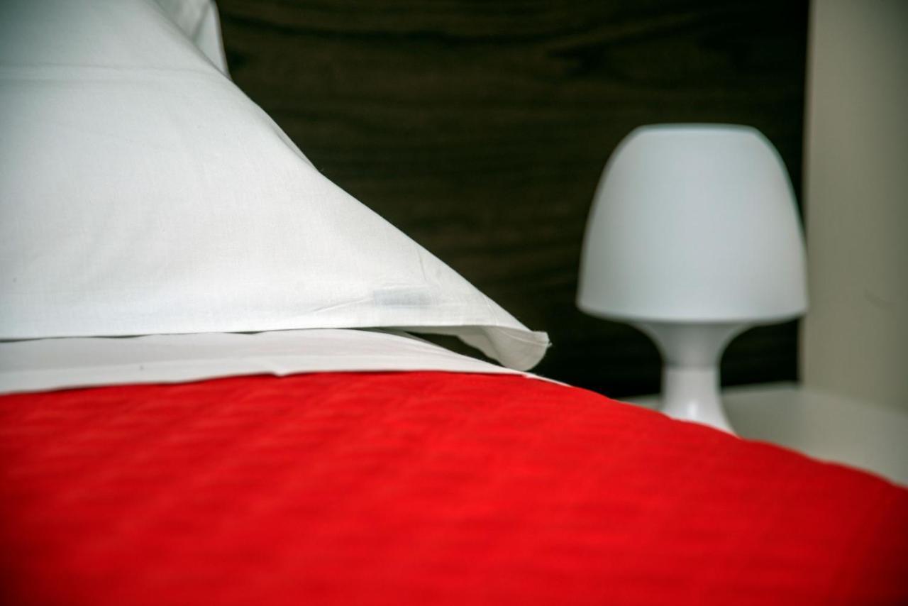 Camelot Red - Appartamenti Vérone Extérieur photo
