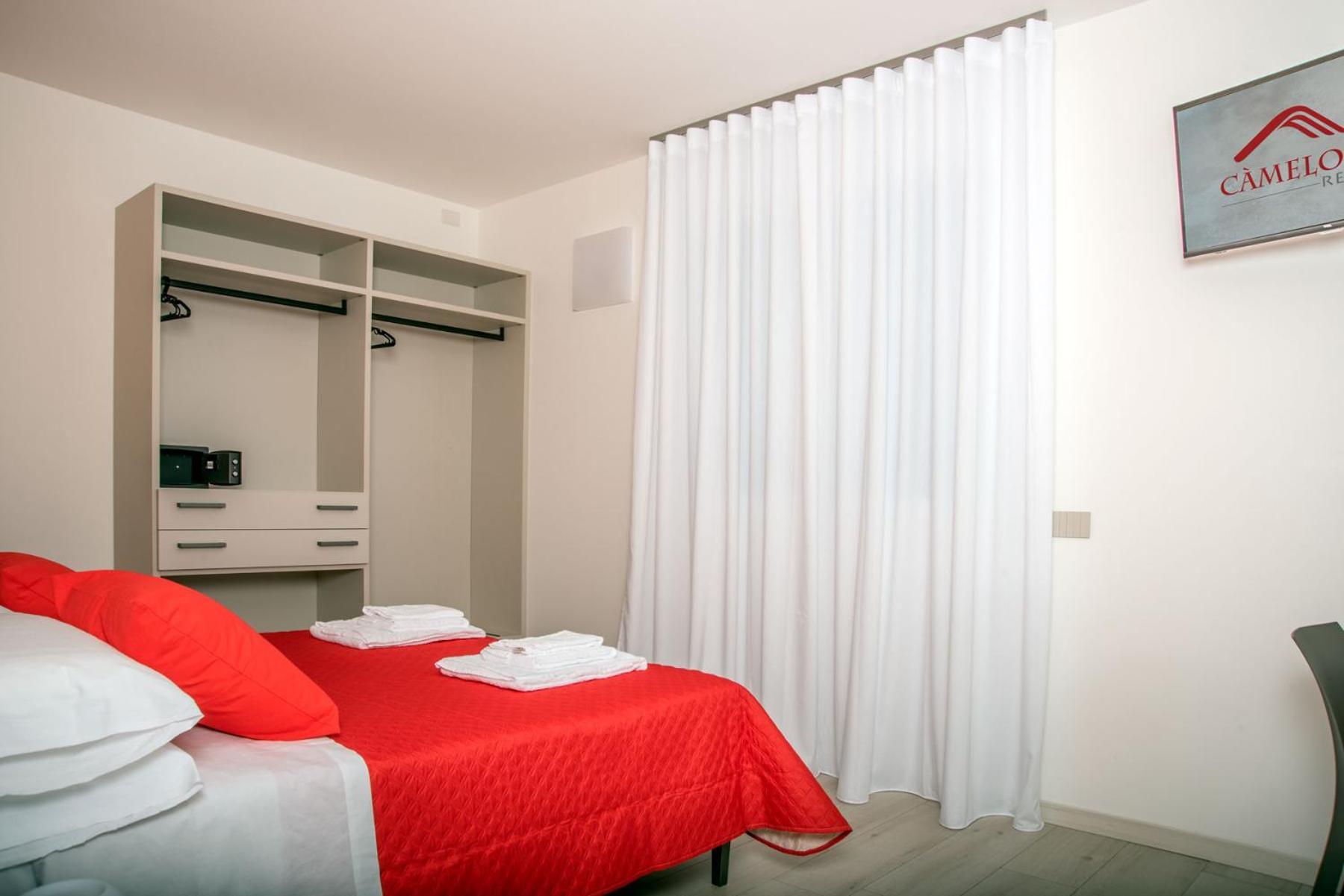 Camelot Red - Appartamenti Vérone Extérieur photo